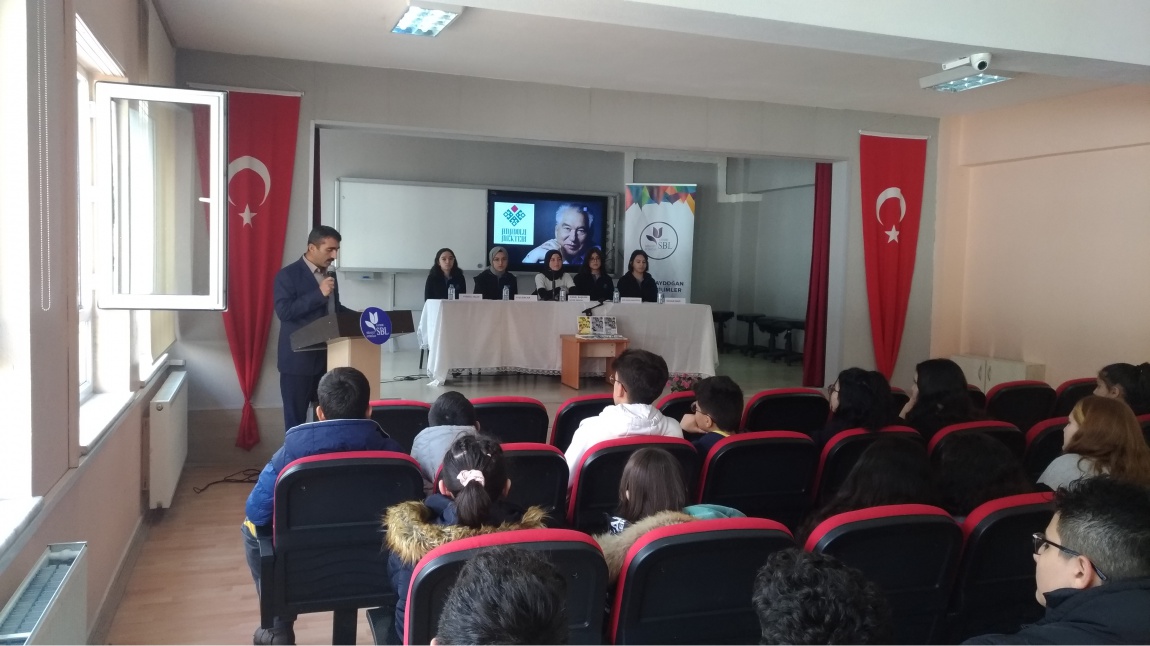 Öğrencilerimiz Hidayet Aydoğan Sosyal Bilimler Lisesindeki panele katıldı