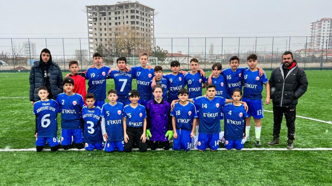Okul Futbol Takımımız turnuvalardaki ilk maçını kazandı